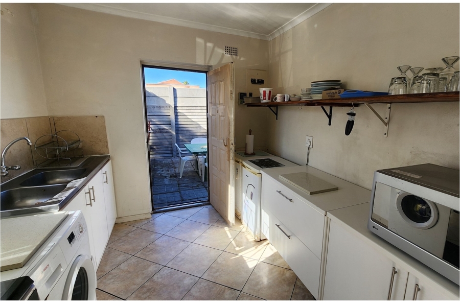 6 Bedroom Property for Sale in Strandfontein Western Cape